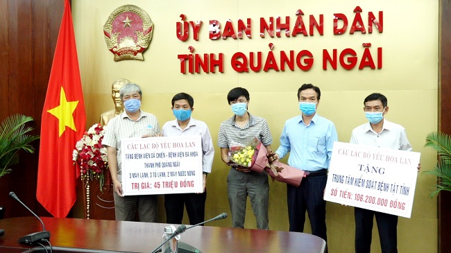 Các câu lạc bộ, doanh nghiệp hỗ trợ gần 1,7 tỷ đồng giúp Quảng Ngãi phòng, chống dịch