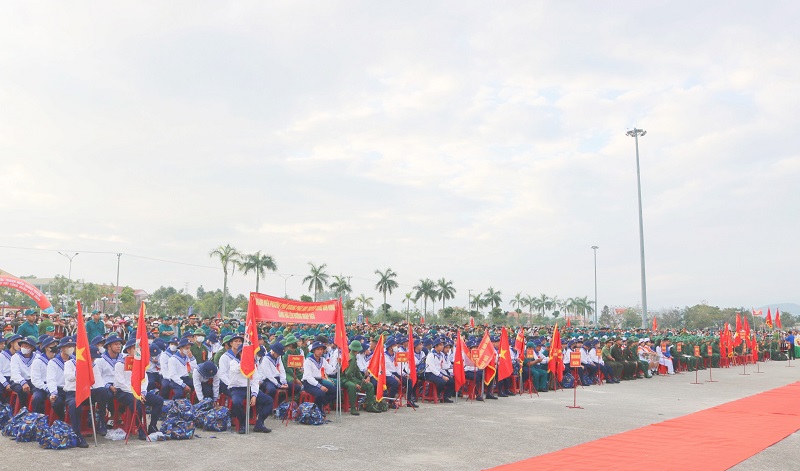 Nearly 2,800 Quang Ngai's youth join the army in 2024 (5)