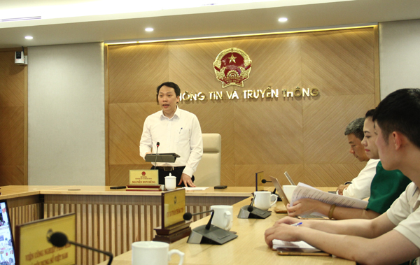 Thứ trưởng Nguyễn Huy Dũng phát biểu chỉ đạo tại lễ khai giảng Chương trình bồi dưỡng, tập huấn về chuyển đổi số năm 2022 cho đội ngũ nòng cốt chuyển đổi số tại địa phương
