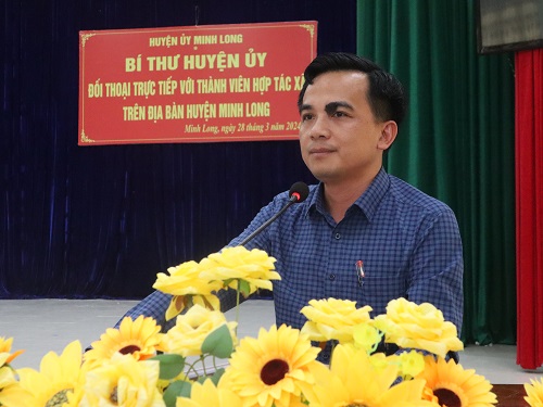 Đ/c Nguyễn Mạnh Thái Bí thư Huyện ủy đối thoại với HTX