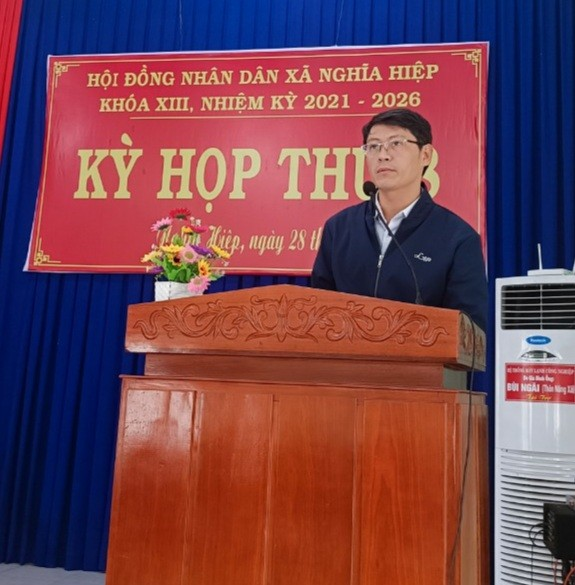Đ/c Trương Văn Trung – Bí Thư Đảng ủy phát biểu tại kỳ họp. (Ảnh: Quang Nghiệp)