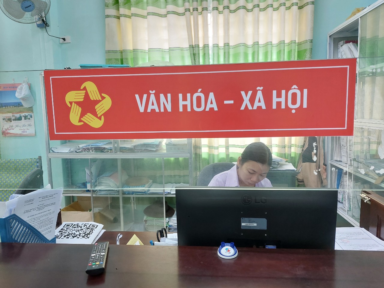 Quầy giao dịch của Công chức Văn hóa xã hội tại Bộ phận Một cửa xã Hành Phước