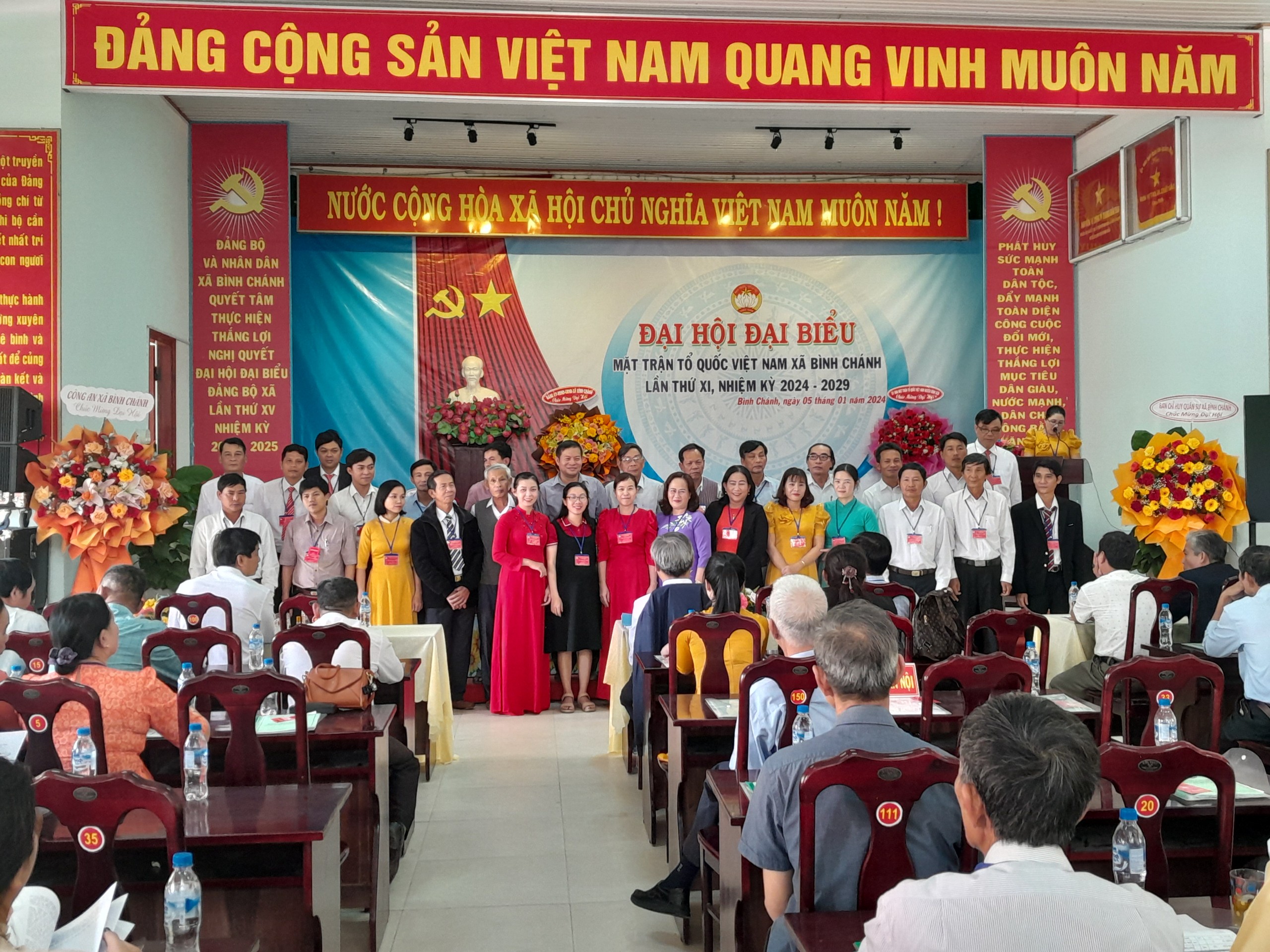 Ủy viên UBMTTQ Việt Nam xã Bình Chánh khóa XI ra mắt Đại hội