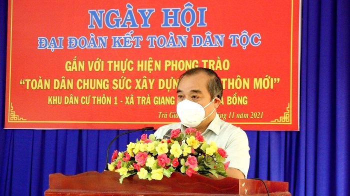 Phó Chủ tịch UBND tỉnh Trần Hoàng Tuấn dự Ngày hội Đại đoàn kết tại huyện Trà Bồng