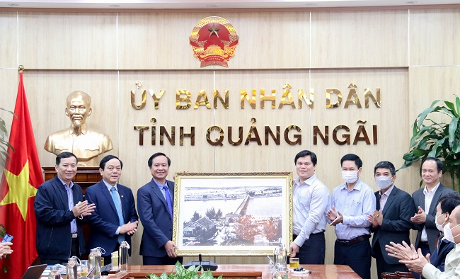 Phó Chủ tịch UBND tỉnh Trần Phước Hiền tiếp và làm việc với Đoàn công tác tỉnh Quảng Trị
