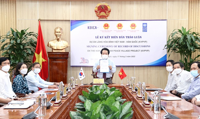 Ký kết biên bản thảo luận Dự án Làng hòa bình Việt Nam- Hàn Quốc