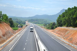 Chuyển một số đoạn tuyến Quốc lộ 24 tỉnh Quảng Ngãi thành đường địa phương