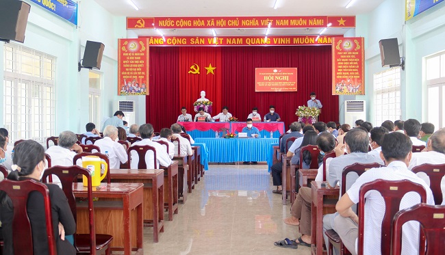Phó Chủ tịch UBND tỉnh Trần Phước Hiền tiếp xúc cử tri tại xã Bình Thanh, huyện Bình Sơn