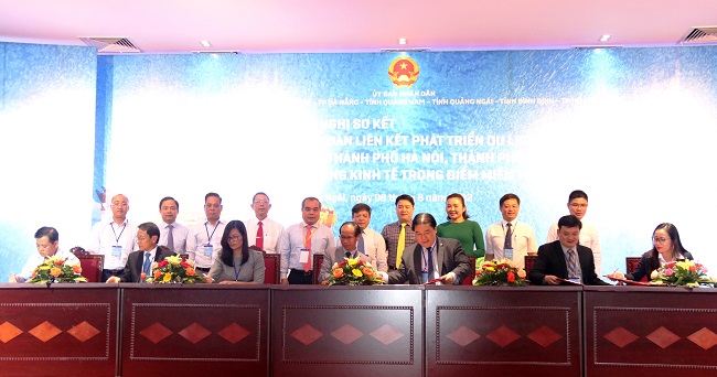 Hội nghị sơ kết Diễn đàn liên kết phát triển du lịch giữa Thành phố Hà Nội, Thành phố Hồ Chí Minh và Vùng kinh tế trọng điểm miền Trung