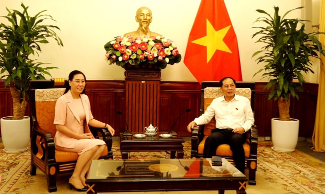 Lãnh đạo tỉnh Quảng Ngãi làm việc với Bộ Ngoại giao