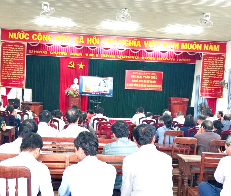 Đảng uỷ xã Bình Long tổ chức Hội nghị nghiên cứu, học tập, quán triệt Nghị quyết Hội nghị lần thứ 8