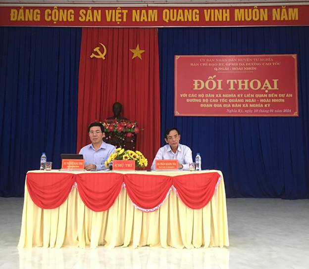 Đối thoại với các hộ dân xã Nghĩa Kỳ liên quan đến Dự án đường bộ cao tốc Quảng Ngãi- Hoài Nhơn