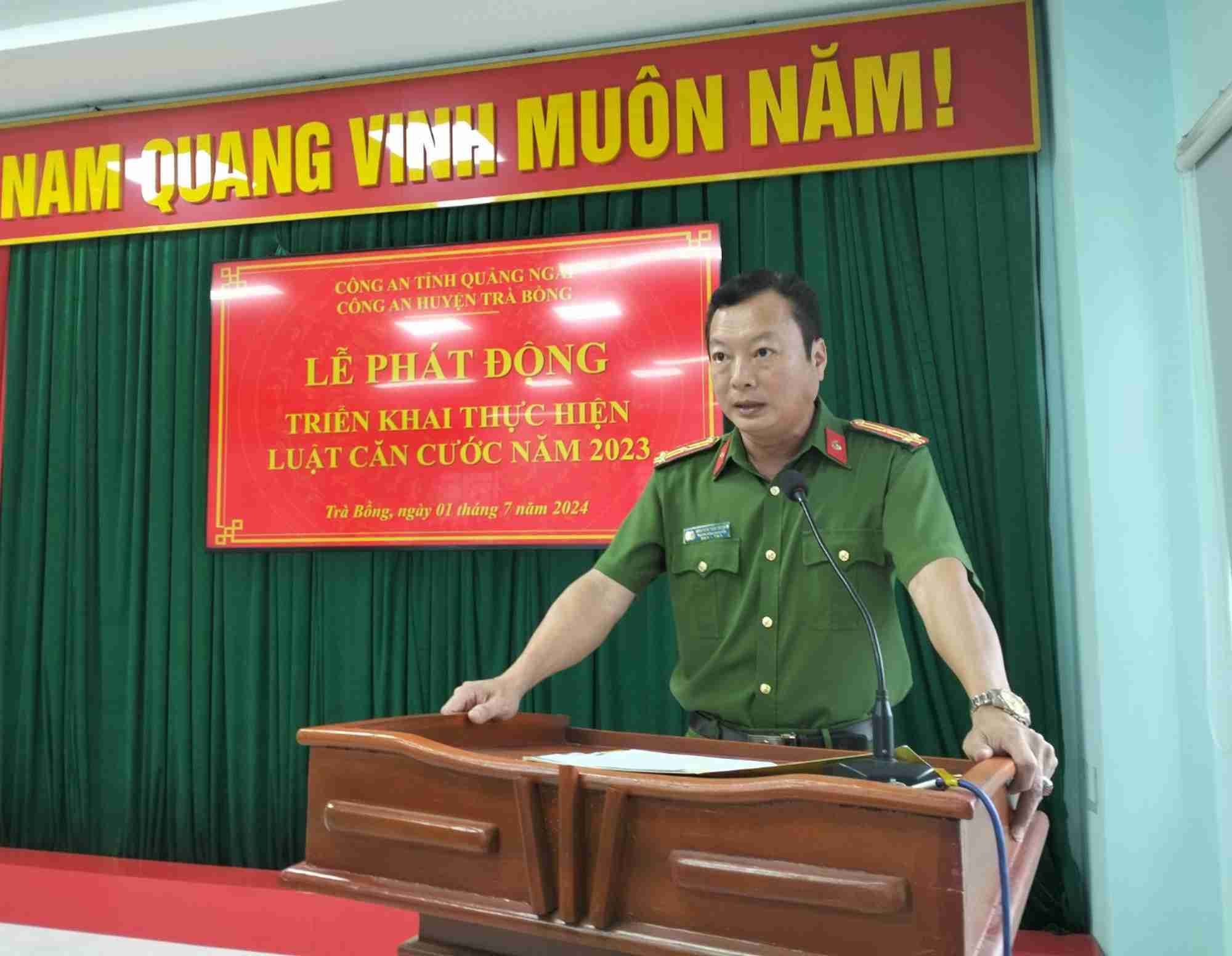 Công an Trà Bồng Phát động triển khai Luật Căn cước năm 2023