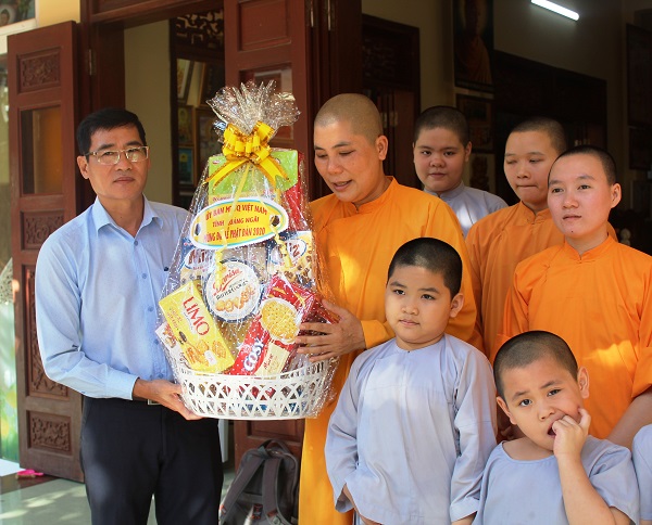 UBMTTQ Việt Nam tỉnh thăm, chúc mừng đại lễ Phật Đản 2020, Phật lịch 2564