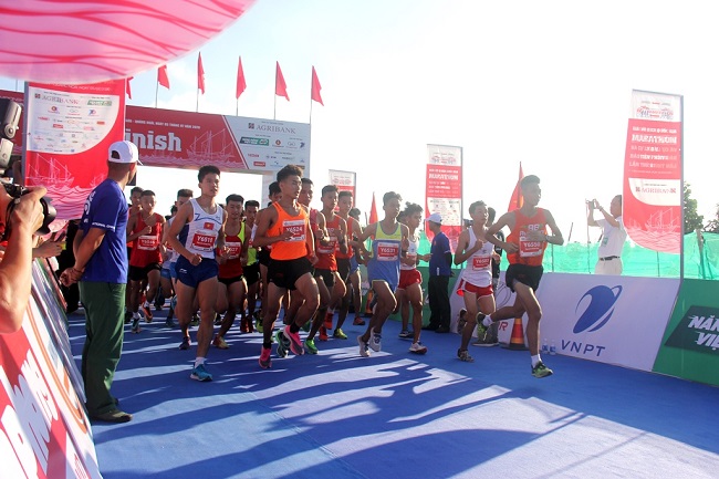 Hoàn thành Giải vô địch quốc gia Marathon và cự ly dài Báo Tiền Phong lần thứ 61