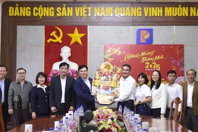 Lãnh đạo tỉnh thăm, chúc Tết  Công ty TNHH MTV xăng dầu Quảng Ngãi