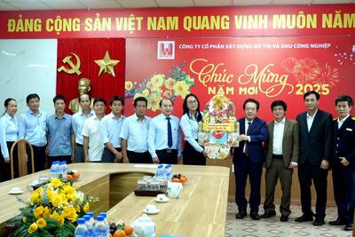 Thăm, chúc Tết Công ty Cổ phần xây dựng đô thị và Khu công nghiệp Quảng Ngãi