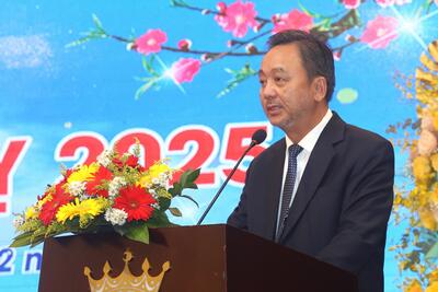 Lãnh đạo Hội đồng hương Quảng Ngãi tại tỉnh Bà Rịa - Vũng Tàu thông tin về tình hình hoạt động của Hội