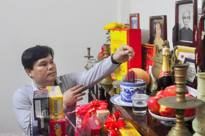 Phó Chủ tịch UBND tỉnh Trần Phước Hiền viếng hương thành viên Đội du kích Ba Tơ