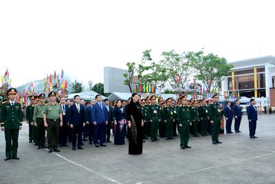 Đại biểu tham dự Lễ dâng hương