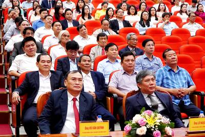 Đại biểu dự Lễ