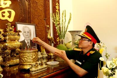 Lãnh đạo Quân khu V viếng hương tưởng nhớ đồng chí Võ Phấn