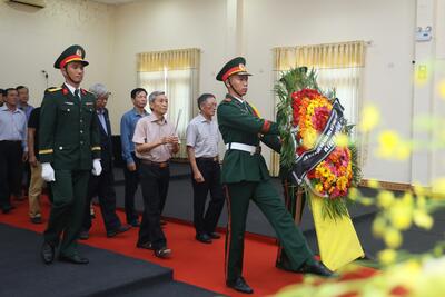 Đoàn Liên hiệp các Hội Khoa học và Kỹ thuật tỉnh Quảng Ngãi viếng nguyên Chủ tịch nước Trần Đức Lương