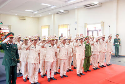 Đoàn Đảng uỷ, Lãnh đạo Công an tỉnh viếng nguyên Chủ tịch nước Trần Đức Lương tại Hội trường T50, Bộ Chỉ huy Quân sự tỉnh Quảng Ngãi