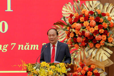 Đồng chí Nguyễn Quốc Việt – Bí thư Đảng ủy Văn phòng UBND tỉnh, Chánh Văn phòng UBND tỉnh phát biểu tại Đại hội