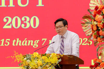 Đại diện các Chi bộ trình bày tham luận tại Đại hội Đảng bộ Văn phòng UBND tỉnh