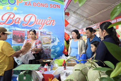 Gian hàng sản phẩm OCOP của xã Đông Sơn