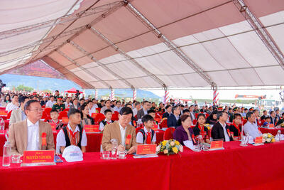 Đại biểu tham dự Lễ khởi công tại xã Dục Nông