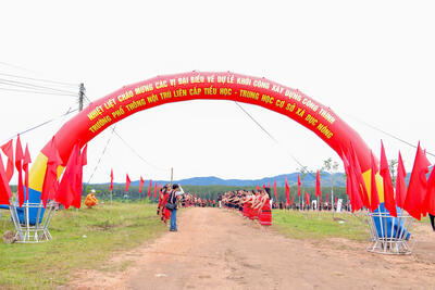 Quang cảnh Lễ khởi công xây dựng các Trường phổ thông nội trú liên cấp tiểu học - trung học cơ sở tại xã Dục Nông