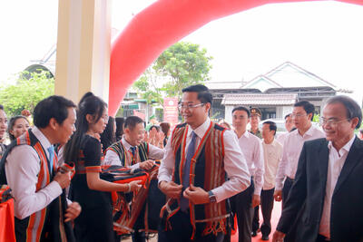 Lãnh đạo Trung ương và lãnh đạo tỉnh đến dự Lễ khai giảng năm học 2026-2027 và khánh thành tại điểm Trường Phổ thông nội trú Tiểu học và Trung học cơ sở Dục Nông
