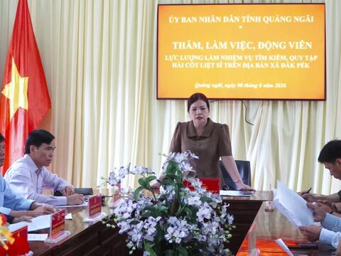Phó Chủ tịch Thường trực UBND tỉnh Y Ngọc làm việc với xã Đăk Pék về thực hiện “Chiến dịch 500 ngày đêm”