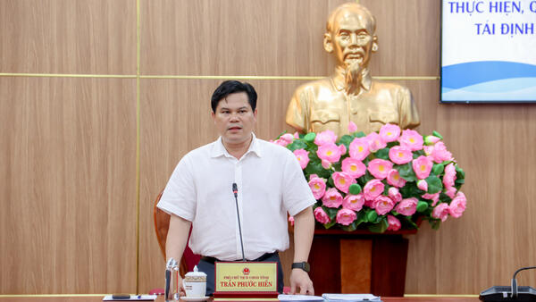Tháo gỡ vướng mắc dự án Hợp phần di dân, tái định cư hồ chứa nước Nước Trong