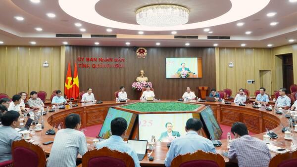 Đẩy mạnh phát triển khoa học công nghệ, đổi mới sáng tạo, chuyển đổi số gắn với đơn giản hóa thủ tục hành chính