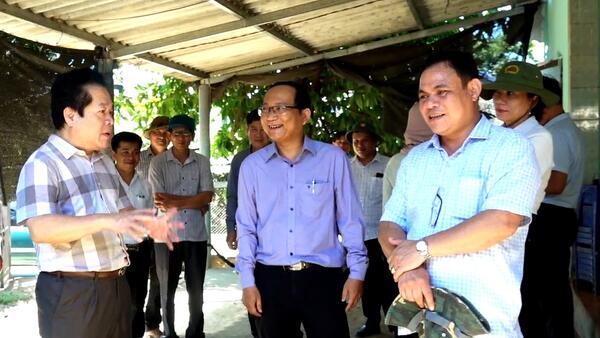 Phó Chủ tịch UBND tỉnh Võ Phiên kiểm tra tình hình triển khai thực hiện 2 Chương trình MTQG tại huyện Minh Long