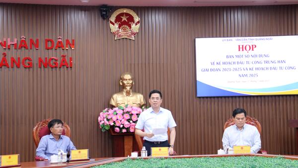 UBND tỉnh họp về kế hoạch đầu tư công trung hạn giai đoạn 2021–2025 và kế hoạch đầu tư công năm 2025