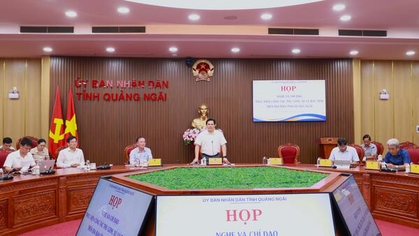Phó Chủ tịch UBND tỉnh Trần Phước Hiền chỉ đạo thực hiện công tác thu gom, xử lý rác thải trên địa bàn tỉnh