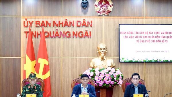 Chủ động ứng phó bão số 13 và bàn giải pháp xử lý sự cố tàu Star Bueno bị mắc cạn