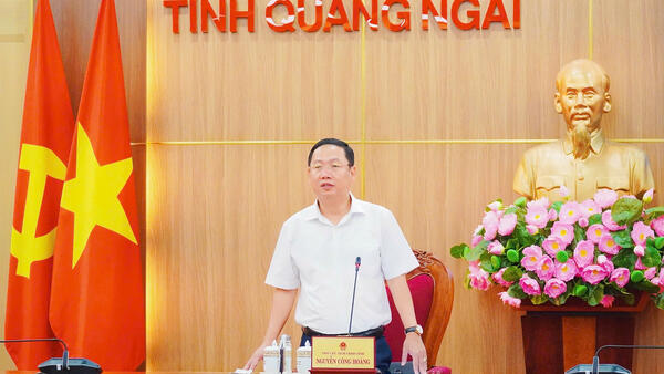Phó Chủ tịch UBND tỉnh Nguyễn Công Hoàng cho ý kiến việc triển khai Dự án cầu và đường ĐT.623B