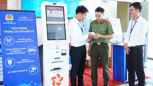 Nhiều sản phẩm, giải pháp công nghệ được giới thiệu tại Ngày hội Chuyển đổi số năm 2026 của Công an tỉnh