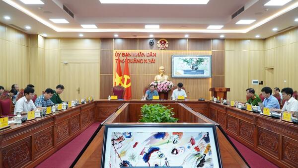 Thứ trưởng Bộ NN&MT Nguyễn Hoàng Hiệp làm việc với tỉnh Quảng Ngãi về công tác ứng phó Bão số 13 và công tác vận hành các hồ chứa thuỷ lợi