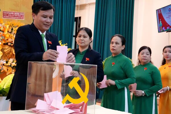 Đảng bộ Vietcombank Quảng Ngãi tổ chức Đại hội lần thứ VII, nhiệm kỳ 2025-2030