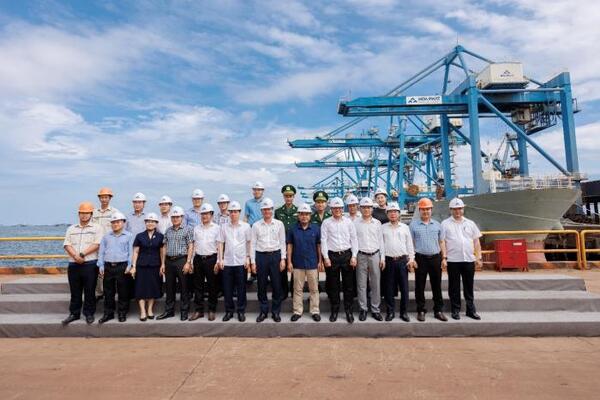 Bí thư Tỉnh ủy Hồ Văn Niên thăm và làm việc với Công ty CP Thép Hòa Phát Dung Quất và Công ty CP Lọc hóa dầu Bình Sơn