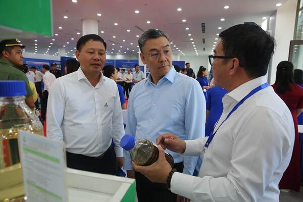 BSR lan toả các sản phẩm tại triển lãm kỷ niệm 30 năm thành lập Ban Quản lý KKT Dung Quất