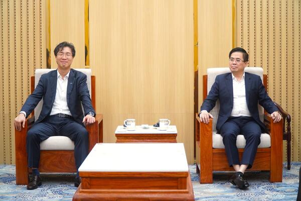 Chủ tịch UBND tỉnh Nguyễn Hoàng Giang tiếp Tổng Giám đốc Doosan Vina