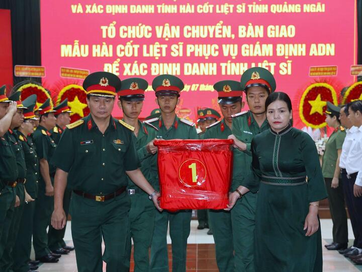 Quảng Ngãi đưa hơn 2.200 mẫu sinh phẩm hài cốt liệt sĩ đi giám định ADN