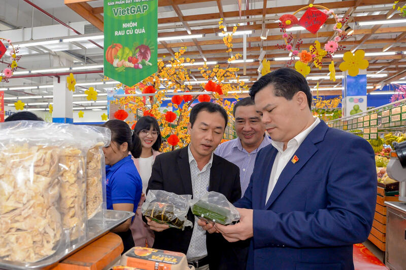Đảm bảo hàng hóa phục vụ Tết Nguyên đán Ất Tỵ, năm 2025